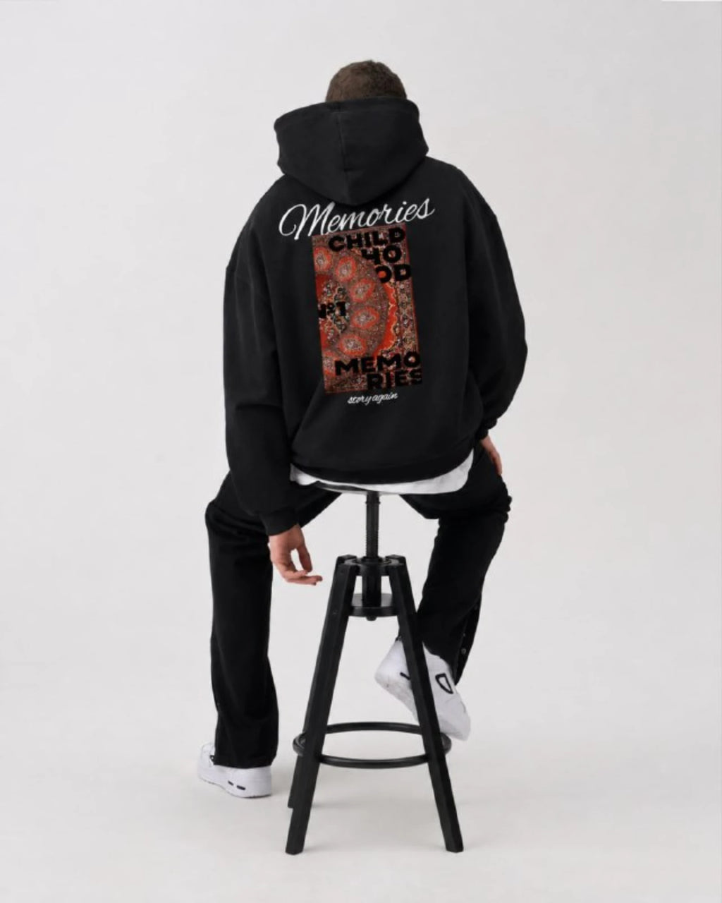 Memories Hoodie in black, photo 4
