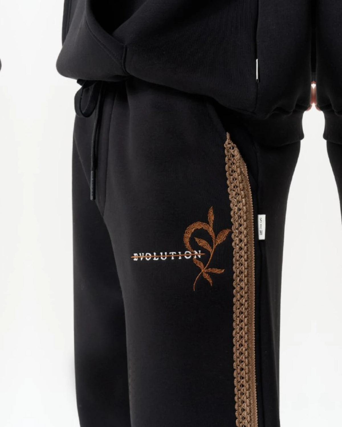 Ornamental Side Print Oversized Sweatpants in black, photo 2