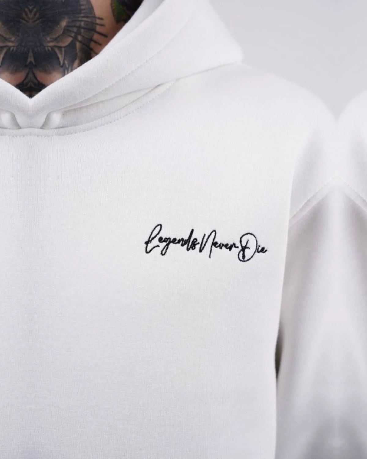 Sabr Arabic Calligraphy Oversized Hoodie in white, photo 3