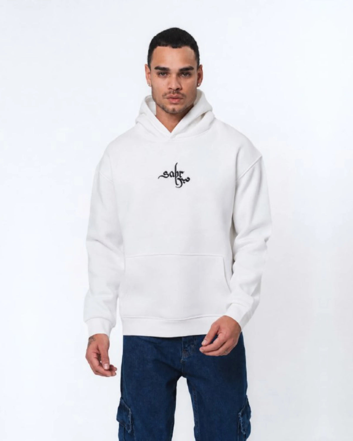 Sabr Oversized Hoodie in white, photo 2