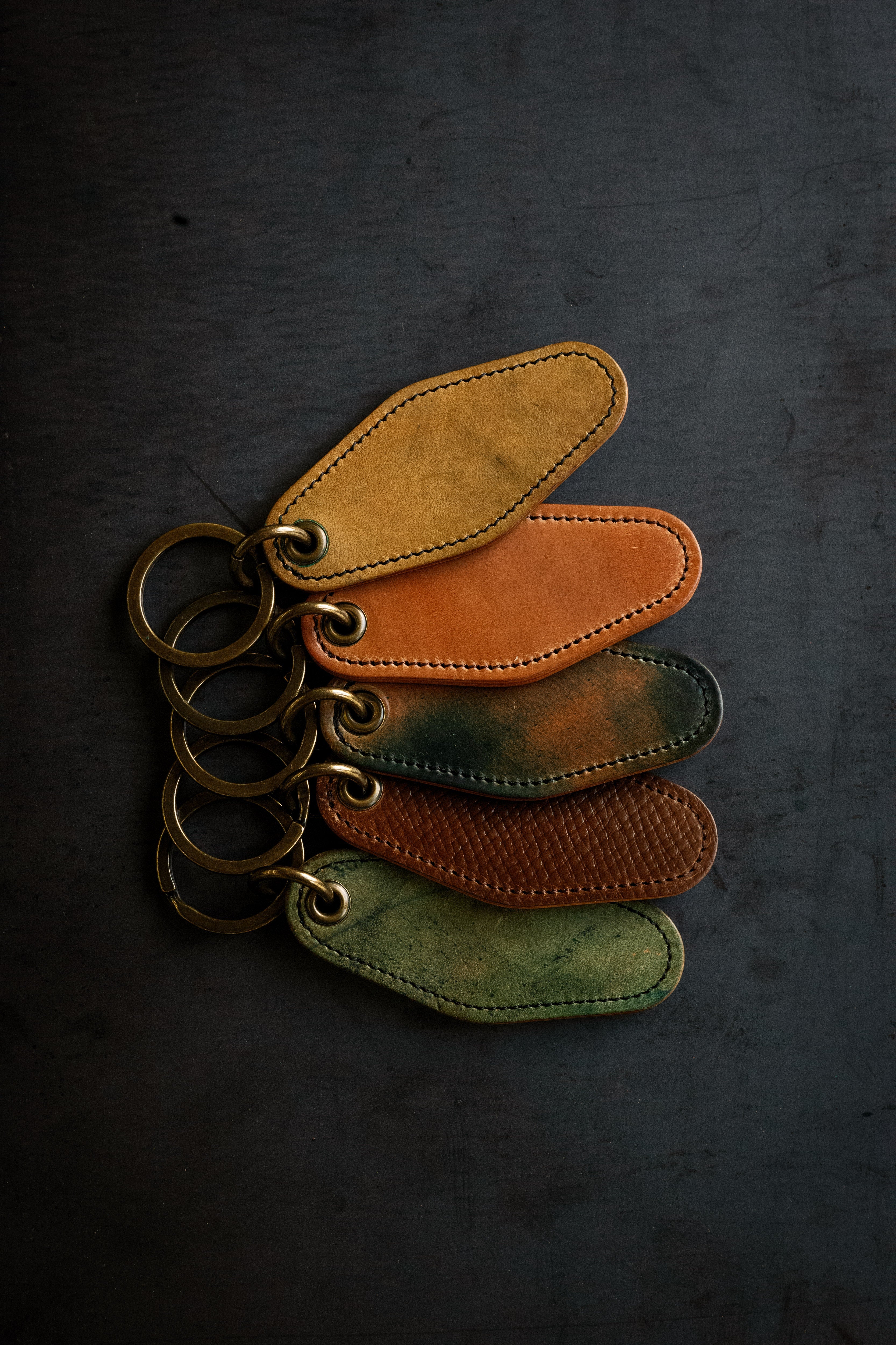 Motel Key Ring - Armagnac Hatchgrain Shell Cordovan