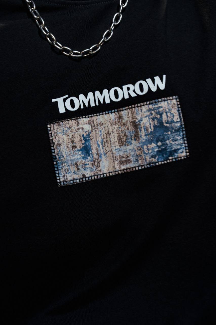 Men's Oversize 'TOMMOROW' Graphic Tee - Abstract Streetwear Shirt