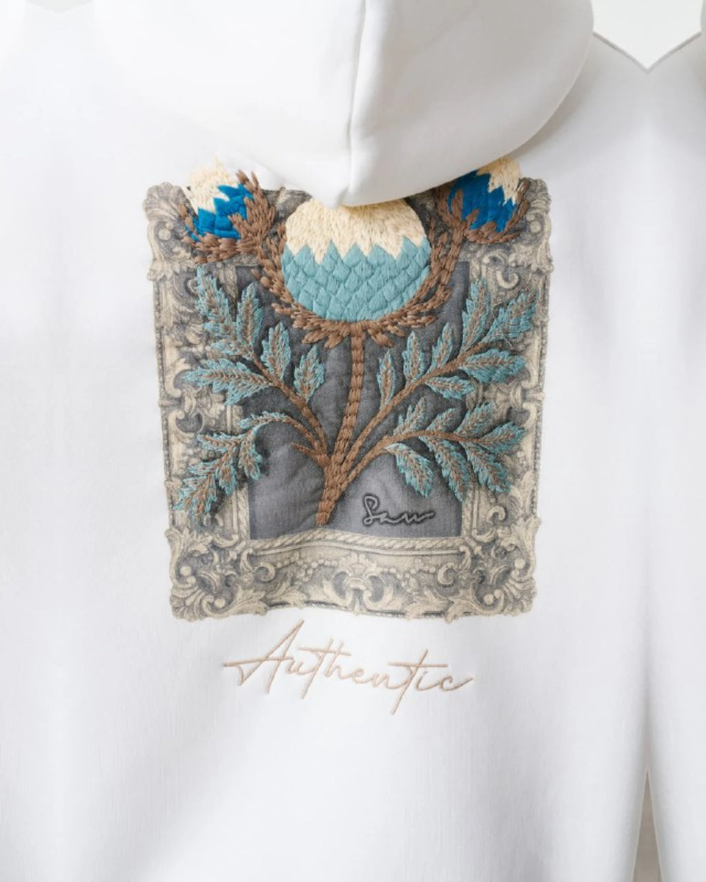 Tree of Life Authentic Patch Oversized Hoodie in white, photo 3