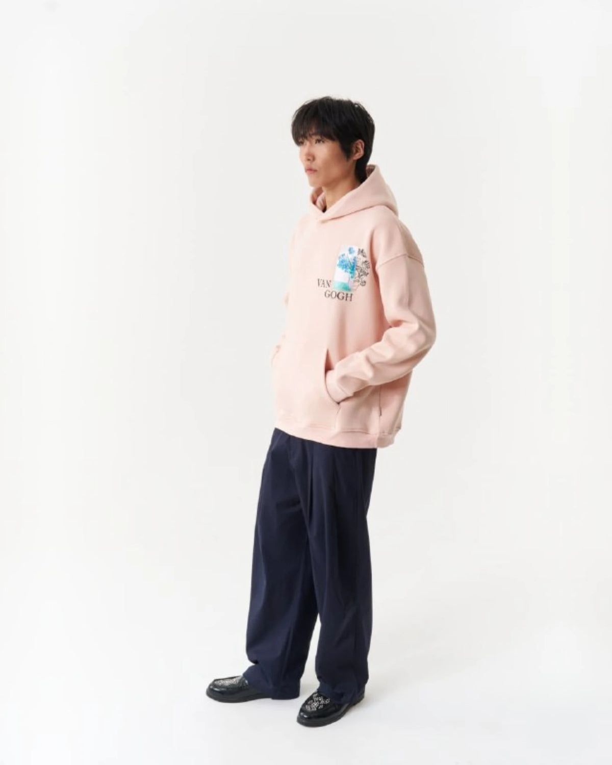Van Gogh Irises Art Oversized Hoodie in pink, photo 3