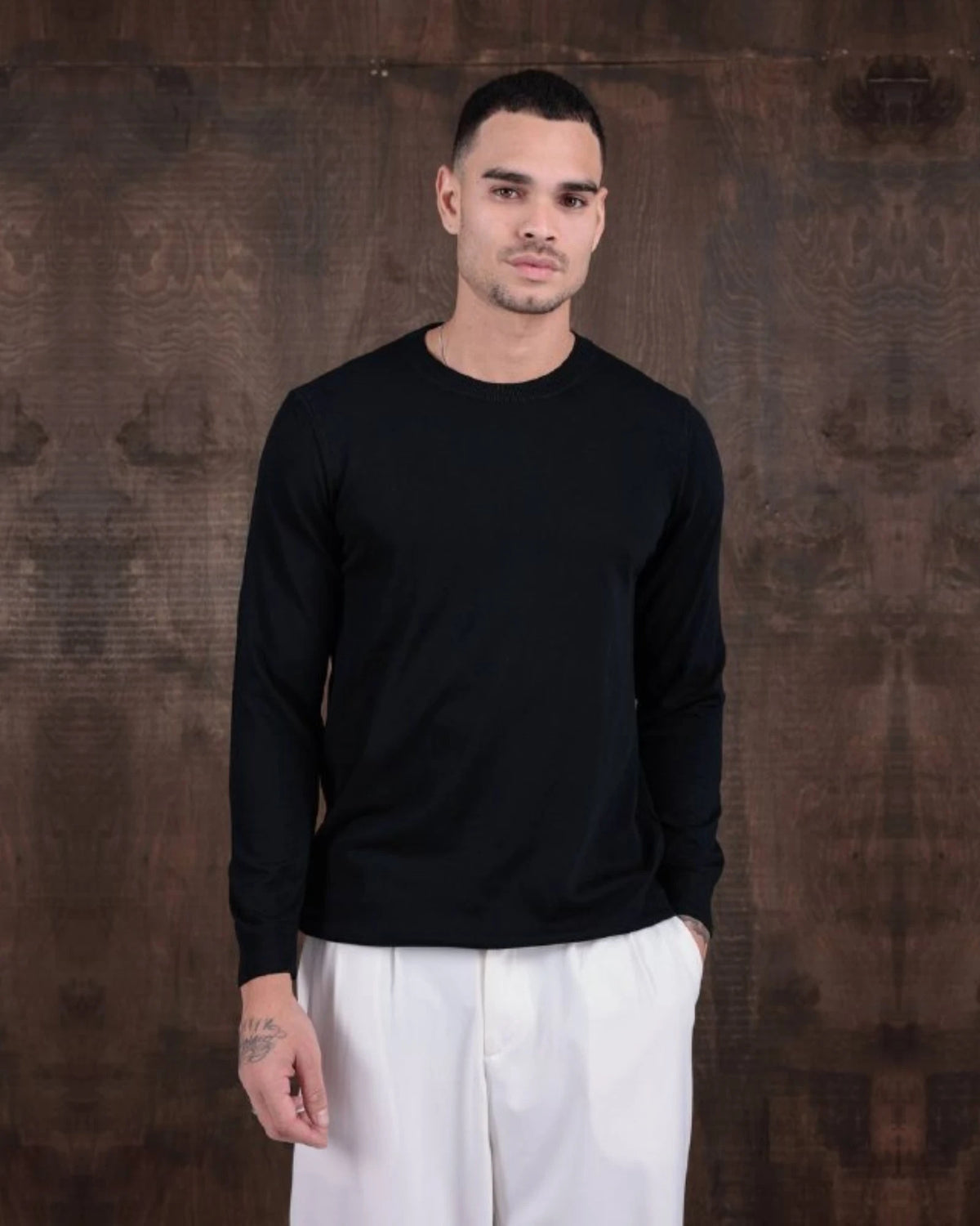 Viscose Blend Crew Neck Fine Knit Sweater in black, photo 1