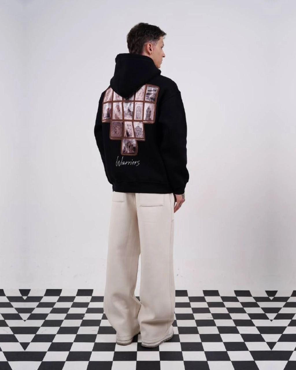 Warriors oversized hoodie with ancient history patchwork back in black, photo 6