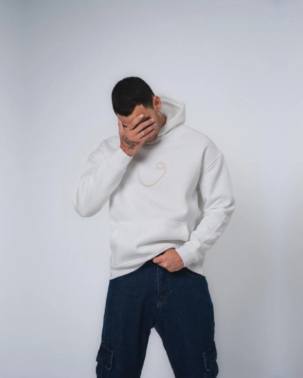 Waw Arabic Letter Hoodie in white, photo 4